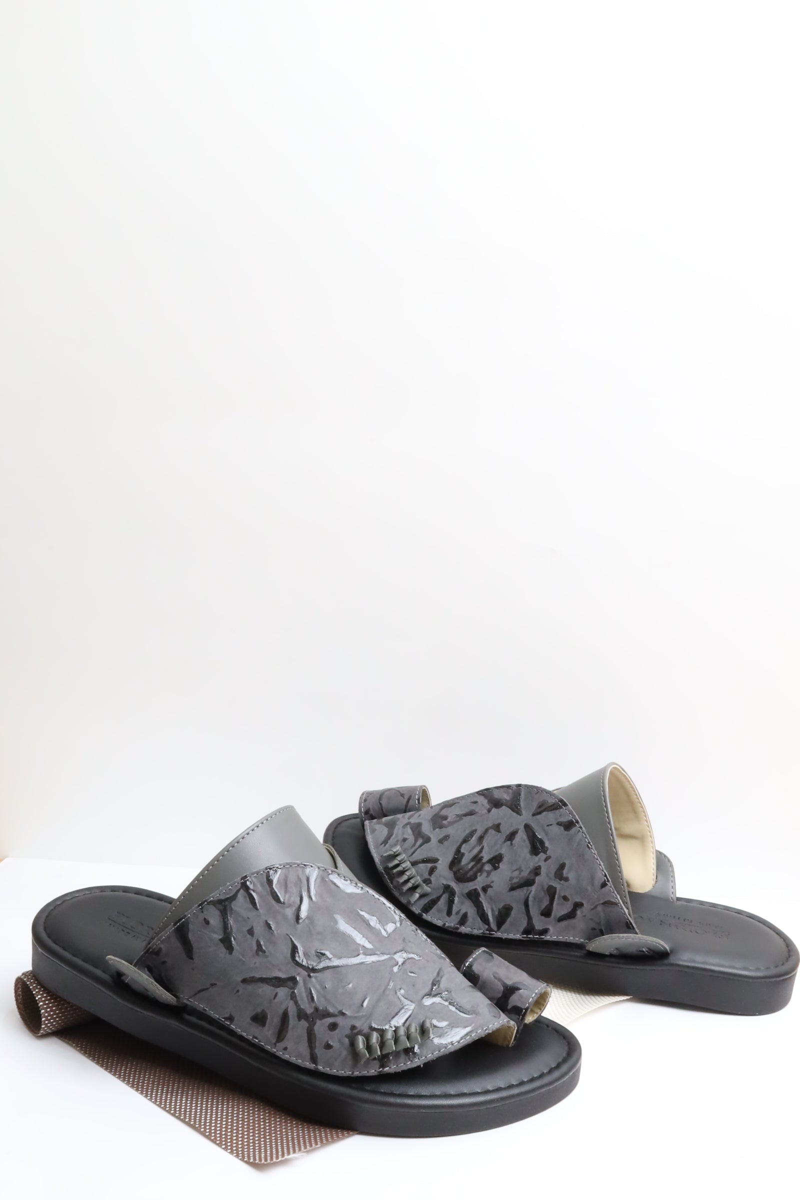 شرقي ايطالي 77002