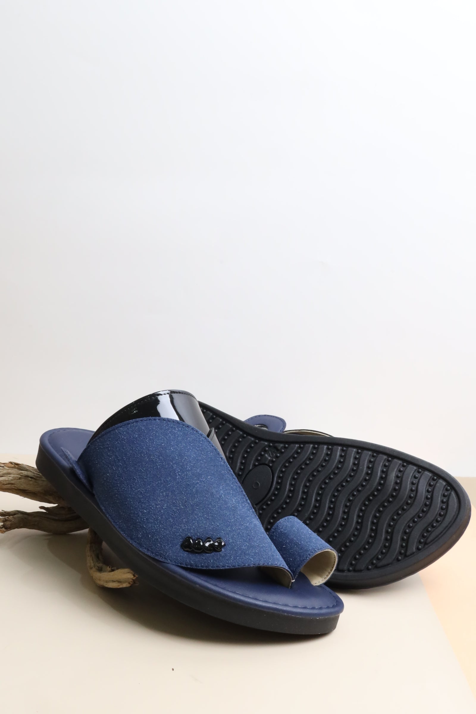 شرقي ايطالي 77008