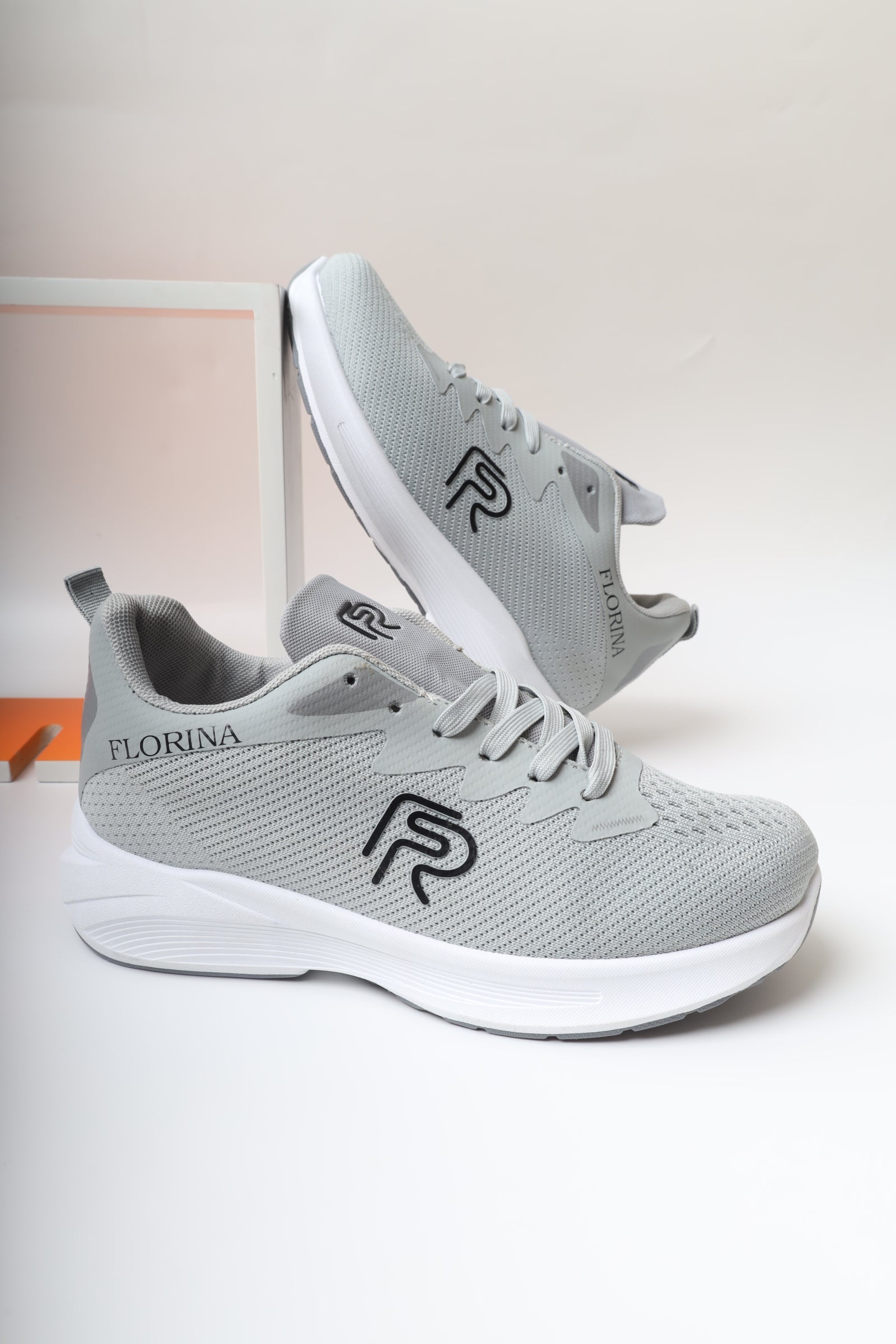حذاء رياضي 23351