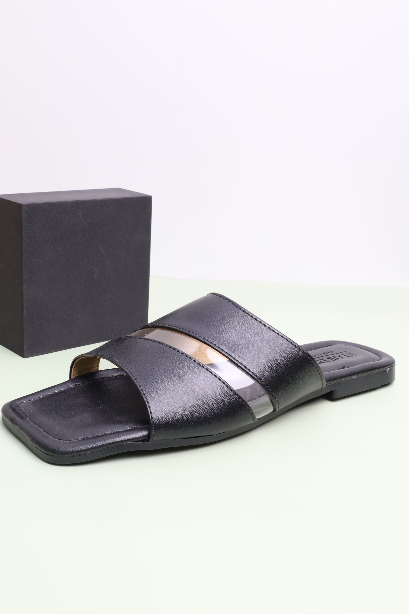 صندل نسائي 159