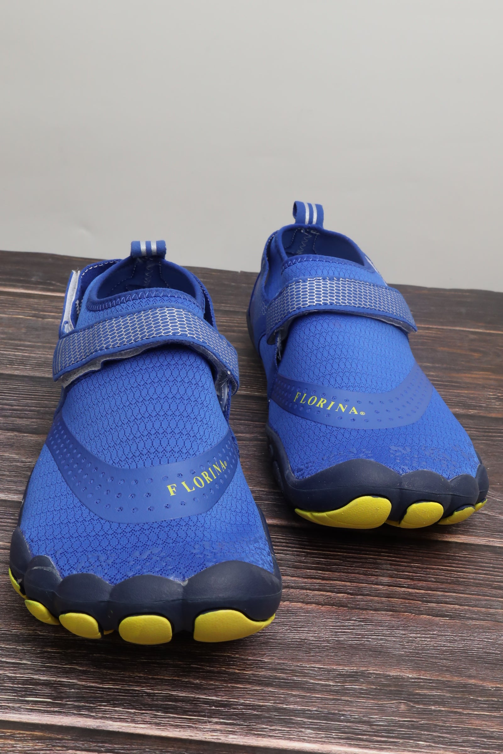 حذاء رياضي 65535