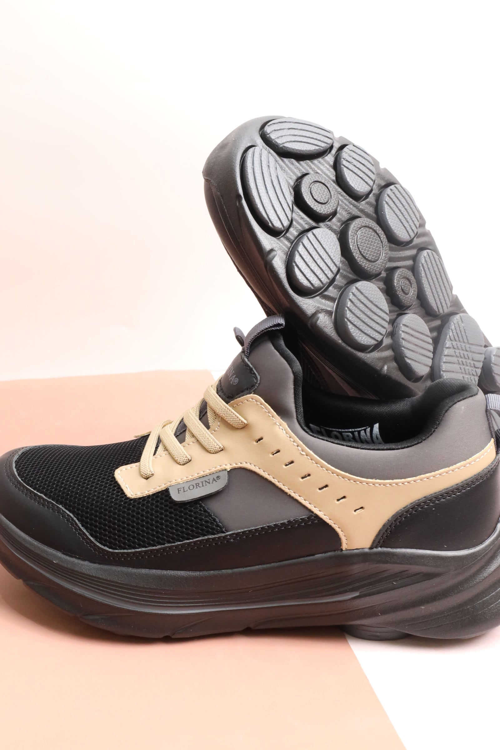 حذاء ولادي رياضي 38007