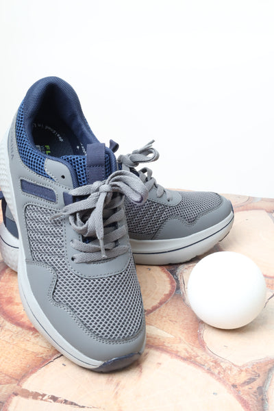 Women's athletic shoes 76920