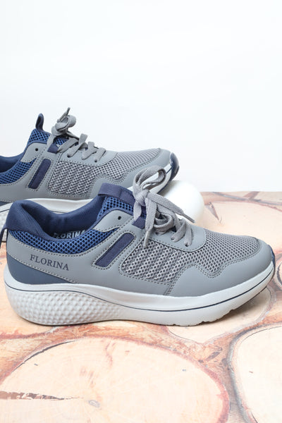 Women's athletic shoes 76920