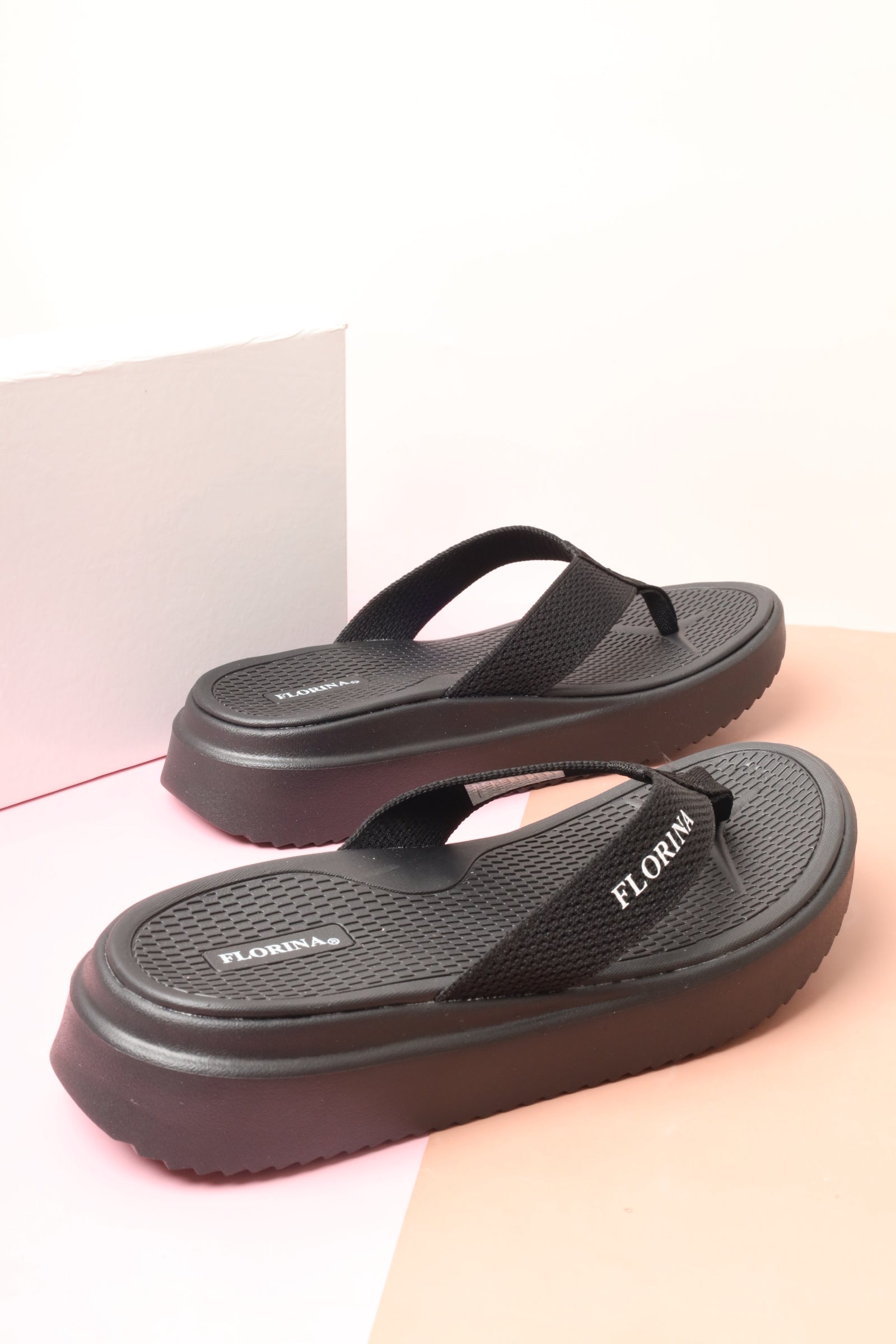 صندل نسائي 77792