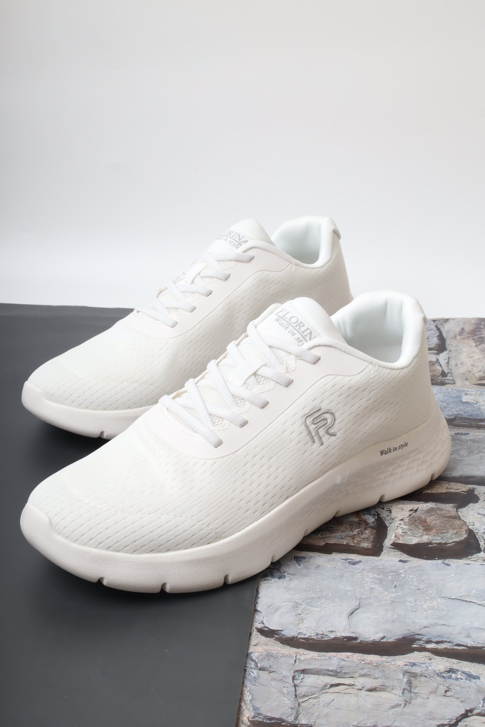 حذاء رياضي 81004