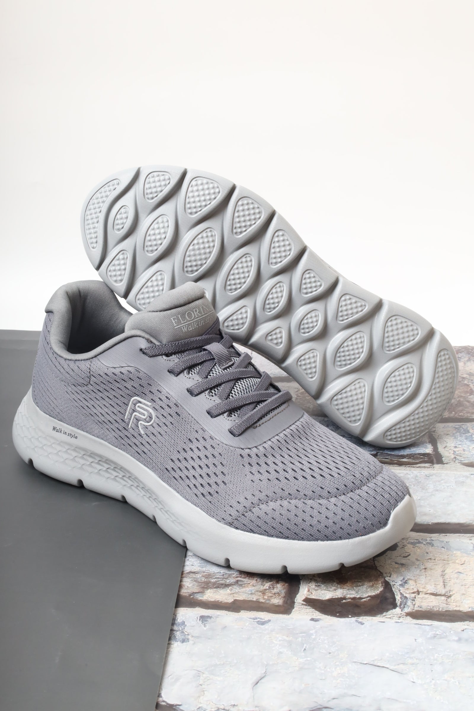 حذاء رياضي 81004