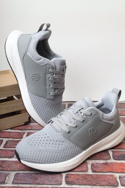 Athletic shoe 76813