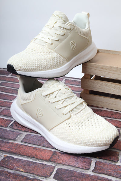 Athletic shoe 76813
