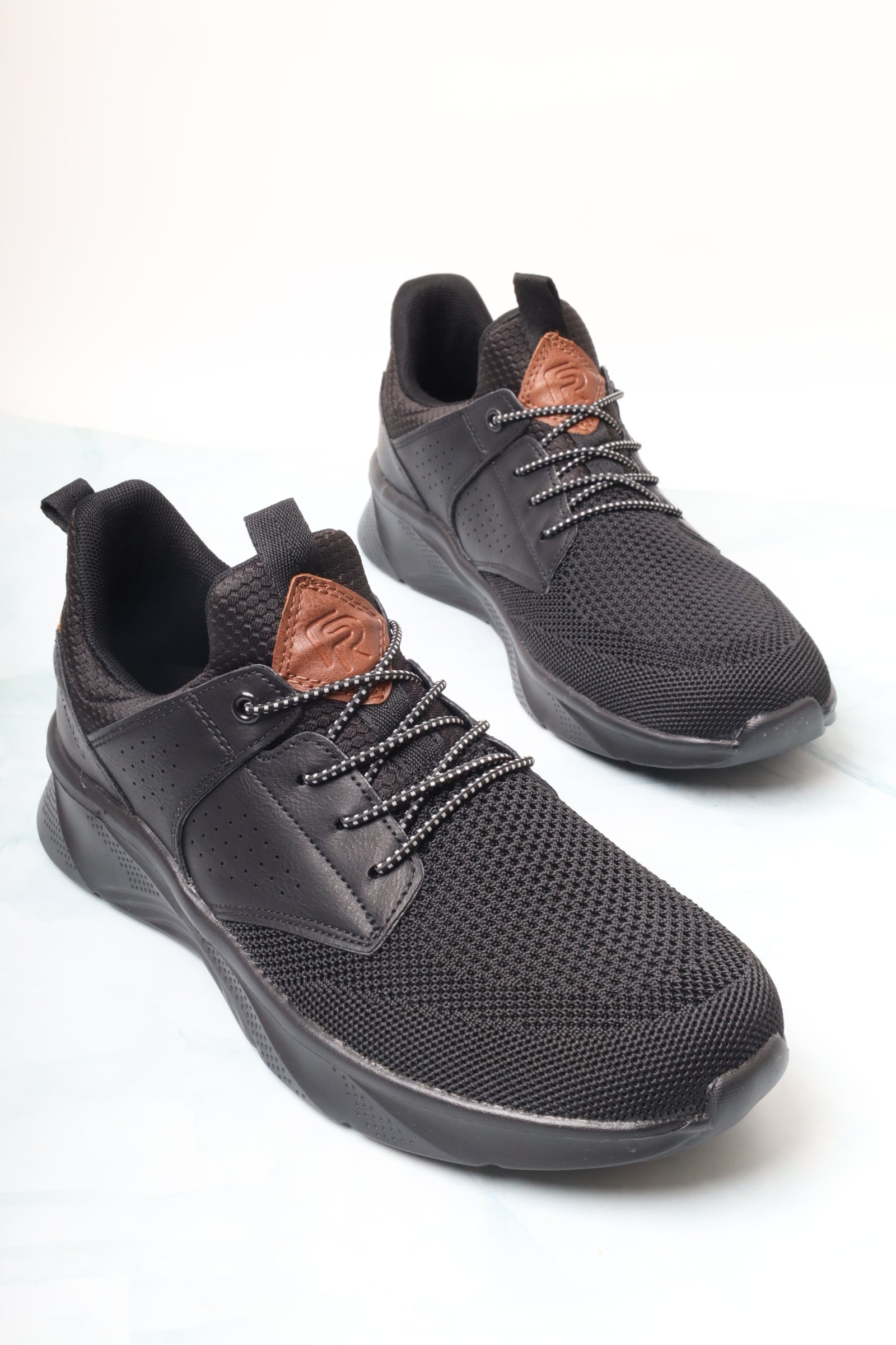 حذاء رياضي 76818