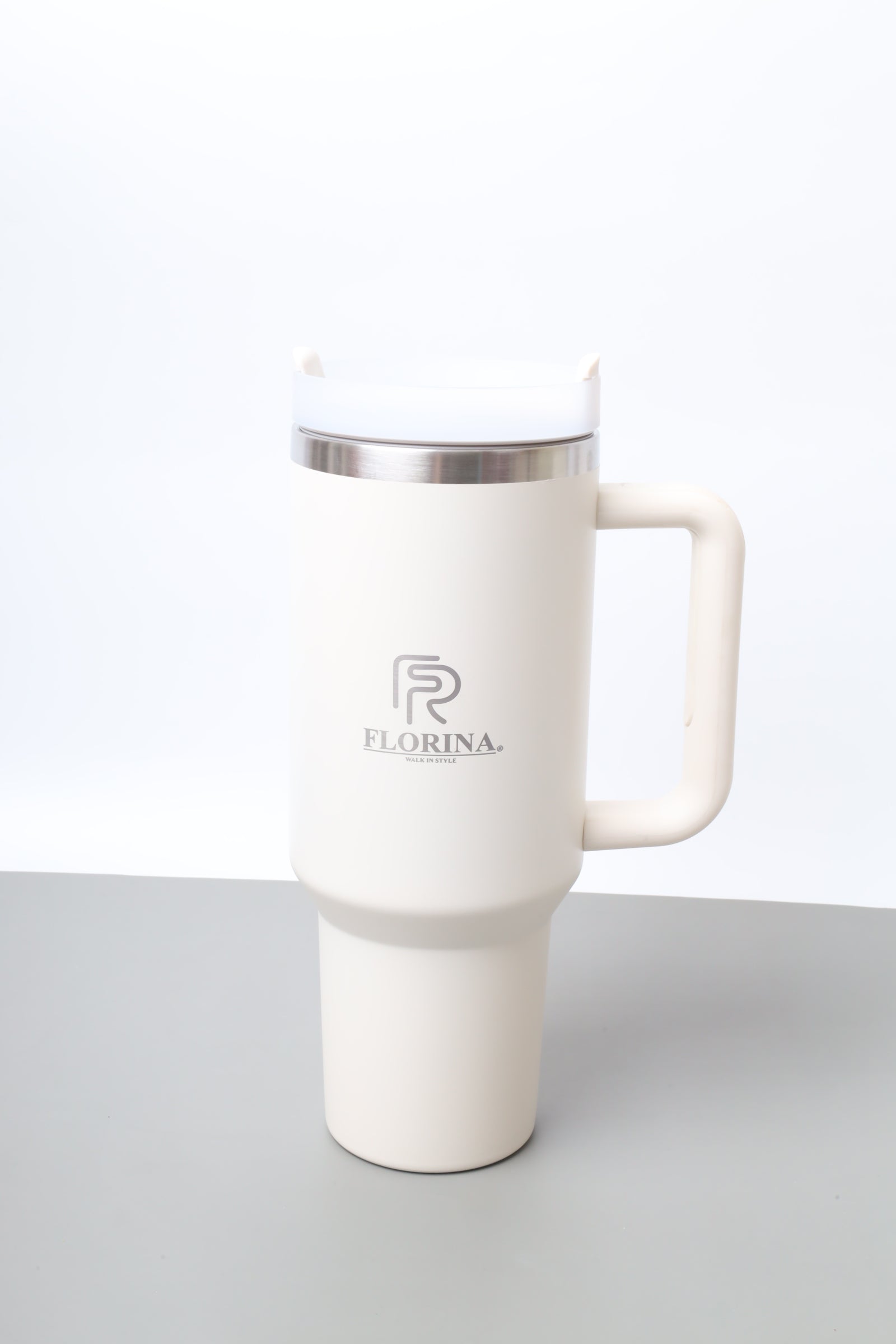 زجاجة مياه 2007