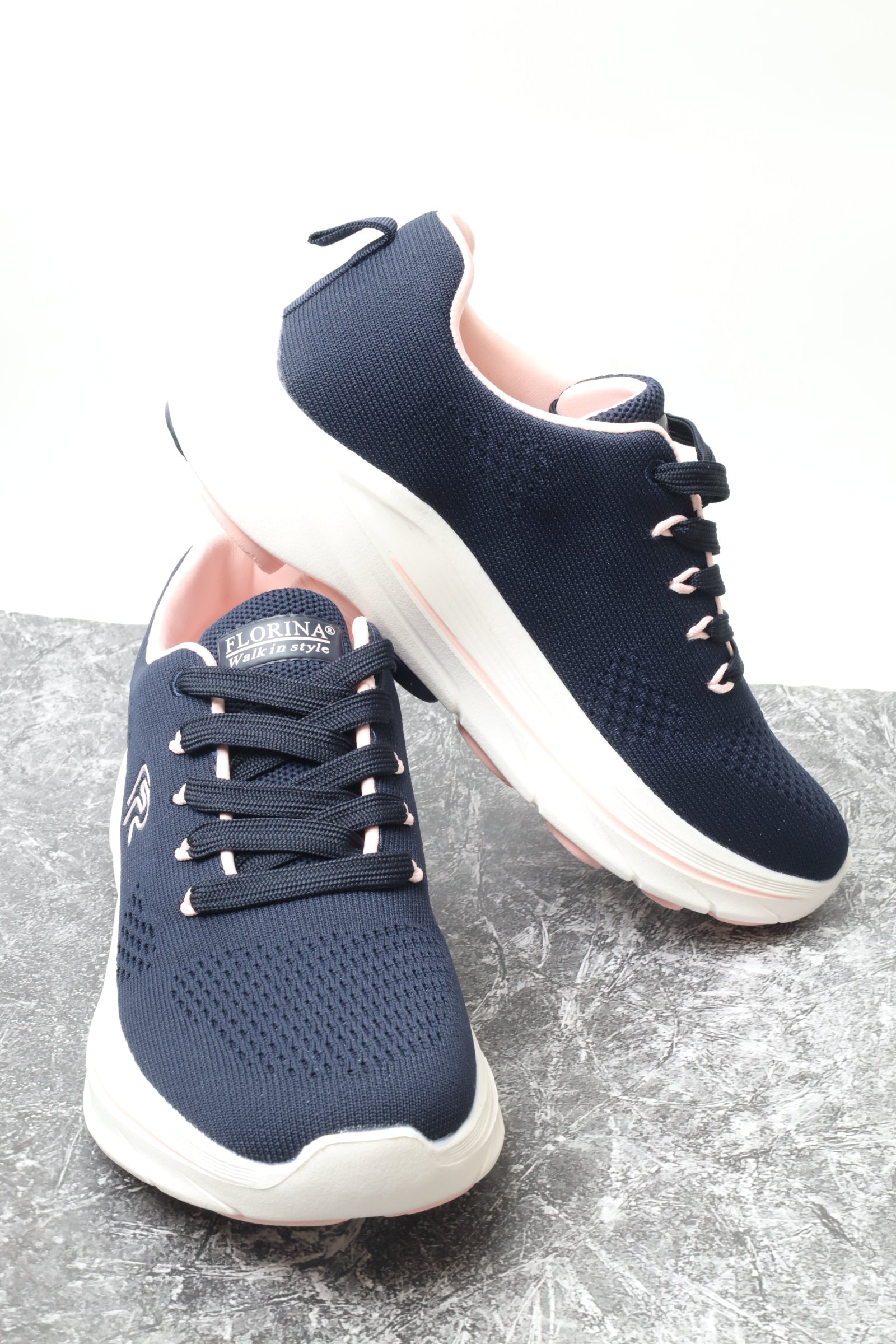 حذاء نسائي رياضي 76918