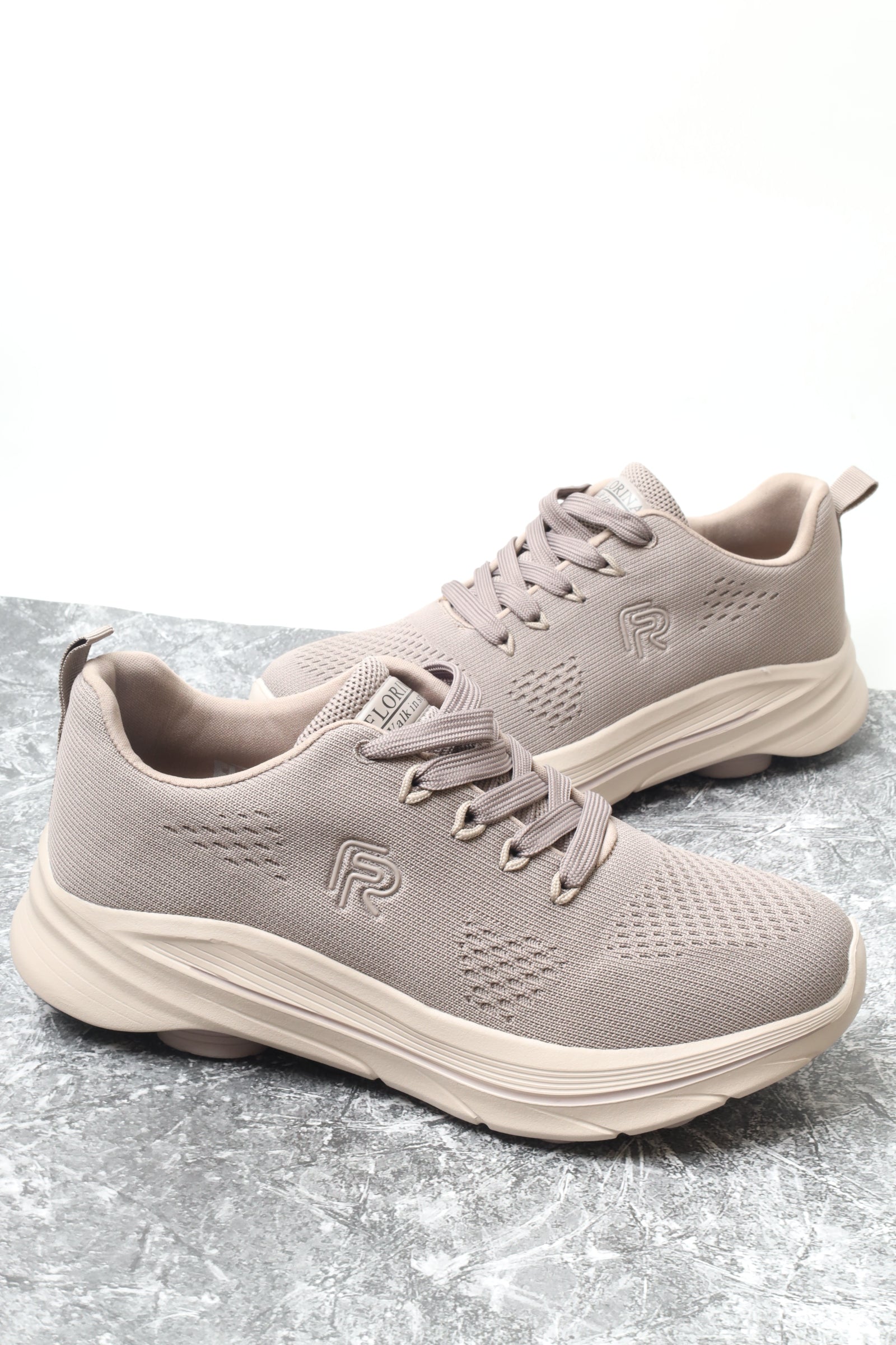 حذاء نسائي رياضي 76918